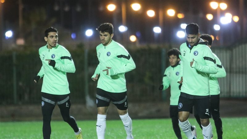 بيراميدز، فيتو