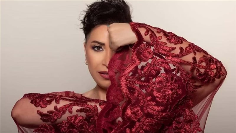 الفنانة السورية هويدا