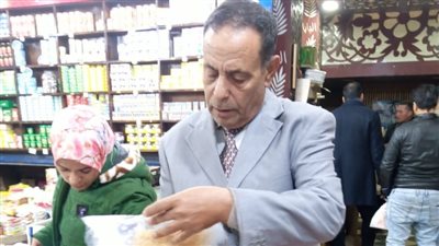 ضبط 4 أطنان دقيق خلال حملات تموينية بالدقهلية