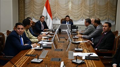 وزير الشباب والرياضة يناقش إجراءات افتتاح 7 مراكز تدريب لمشروع كابيتانو مصر 