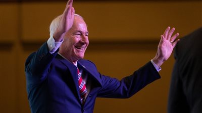 الانتخابات الرئاسية الأمريكية، من هو المرشح الجمهوري آسا هاتشينسون؟