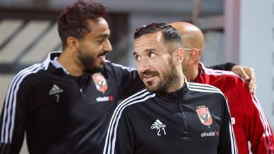 5 صور ترصد مران الأهلي استعدادا لمباراة المحلة (صور) 