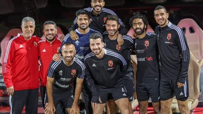 الدوري المصري، عودة متولى وتدريبات بدنية واستشفائية بمران الأهلى استعدادا لمباراة المحلة (فيديو)