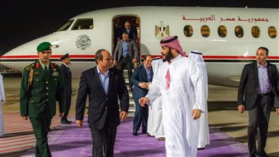  3 صور ترصد استقبال ولي عهد السعودية الرئيس السيسي في جدة