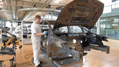 رابطة صناعة السيارات الألمانية ترفع توقعاتها للإنتاج بنسبة 9%