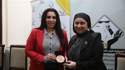 في ندوة بالتنسيقية، إيمان الألفي: عقيدة المقاتل المصري واحدة على مر العصور