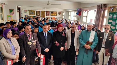 ندوة عن الاستخدام الآمن لمواقع التواصل الاجتماعى بإعلام غرب الإسكندرية (صور)