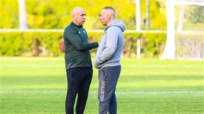 حسام حسن يجتمع بجهازه المعاون لبحث ترتيبات مباراة الزمالك بالدوري 