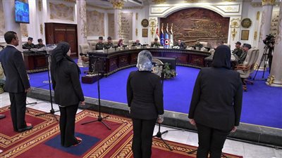 لا للواسطة والمحسوبية.. السيسي يؤكد على انتقاء الأفضل للوظائف العامة (صور)