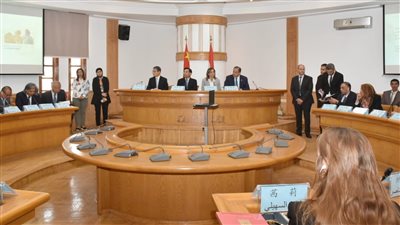 وزيرة الثقافة ونظيرها الصيني يشاركان في فعاليات الصالون الثقافي 