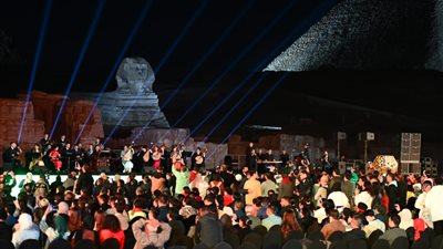 مسرح الصوت والضوء يستضيف الحفلة الموسيقية القومية الصينية المصرية (صور)