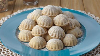 القومي للبحوث يوضح شروط تناول كعك العيد للأطفال وكبار السن ومرضى السكر