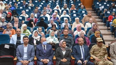 الهجان يُكرم 32 أما مثالية وأمهات الشهداء بالقليوبية 