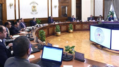 رئيس الوزراء يتابع خطوات فض التشابكات المالية الحكومية بين الكهرباء والبترول والمالية