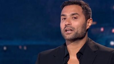 كريم فهمي: بدأت حياتي الفنية موديل إعلانات (فيديو)