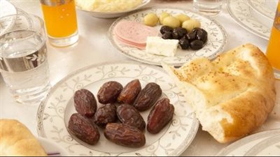 خطوات بسيطة تساعدك في الخروج من رمضان بدون زيادة في الوزن (فيديو) 