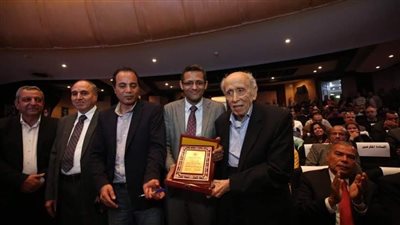 نقابة الصحفيين تكرم الكاتب محمد عبد الجواد مؤسس وكالة الشرق الأوسط (صور) 