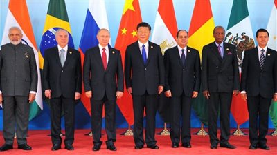 رشاد عبده: انضمام مصر لـ بريكس يسهل التجارة بالعملات الوطنية ويخفف الضغط على الدولار