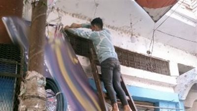 حملات لإزالة الإعلانات المخالفة بالشرقية 