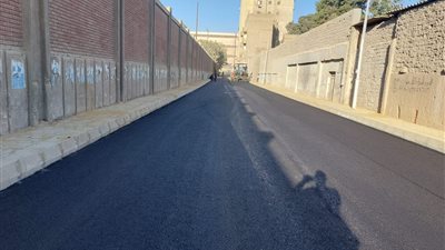الجيزة تنتهي من رصف شوارع الصانع وصدقي بالعمرانية (صور)