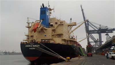 تصدير 49 ألف طن فوسفات من ميناء سفاجا إلى الهند