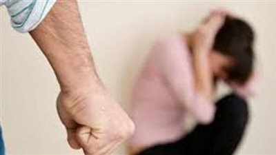 شيخ يوضح الحكم الشرعي في ضرب الزوج لزوجته بحجة الصيام (فيديو)