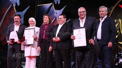 تكريم بيومي فؤاد ومحمد رياض وصبري فواز على مسرح الهناجر (صور)