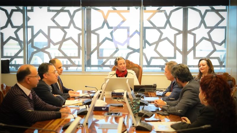 اجتماع وزيرة البيئة،