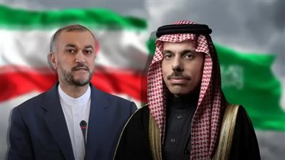 وزير الخارجية السعودي يلتقي نظيره الإيراني في بكين، وصورة توثق الحدث التاريخي