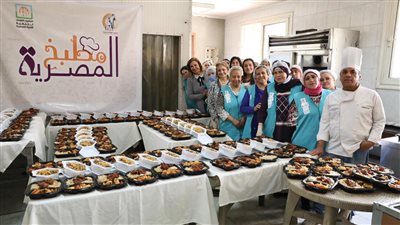 قومى المرأة يواصل تنفيذ مطبخ المصرية بالكنيسة الكاتدرائية المرقسية بالعباسية (صور)