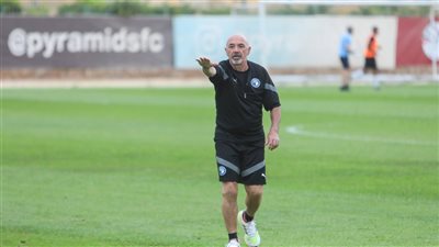 بيراميدز، باتشيكو يدرس الأهلي بالفيديو استعدادا لمواجهة كأس مصر
