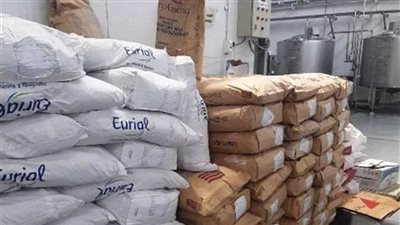 ضبط حليب بودرة مجهول المصدر بالعاشر من رمضان 