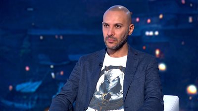 المخرج محمد دياب ضيف منى عبد الوهاب في 