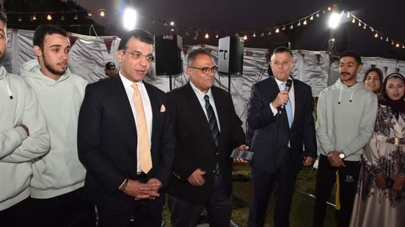جامعة عين شمس، فيتو