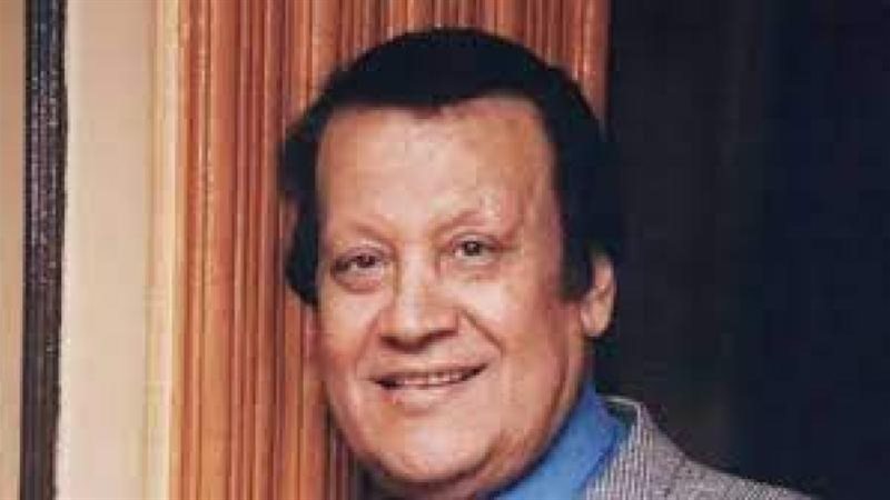 المطرب الشعبى محمد
