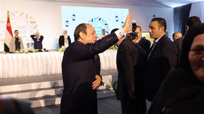 25 صورة ترصد تفقد السيسي حي الأسمرات اليوم وحضور حفل إفطار الأسرة المصرية