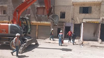 إزالة 10 محلات مخالفة في جنوب الجيزة (صور)