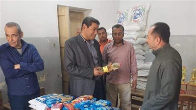 الوحدة المحلية لمركز ومدينة المنيا تتابع معارض أهلًا رمضان بالقرى