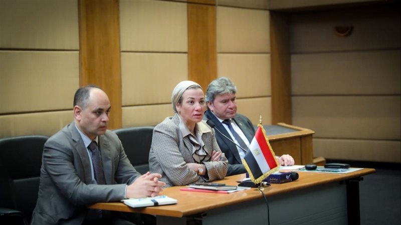 اجتماع وزيرة البيئة،