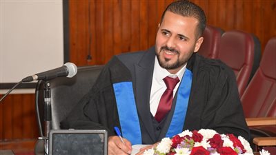 رسالة ماجستير حول أساليب الكتابة الصحفية الجديدة تحصل على تقدير امتياز