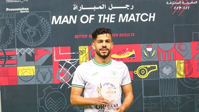 عمرو السعداوي الأفضل في مباراة المصري وحرس الحدود 