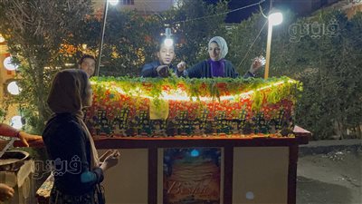  عبير وشيماء.. حكاية بنتين جامعيتين من إمبابة تقفان على عربة فول (فيديو وصور) 