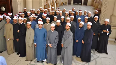 مختار جمعة يجتمع غدا بالأئمة المشرفين على الاعتكاف 