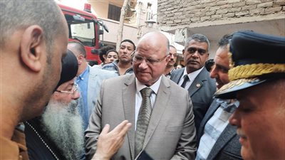 محافظ القاهرة يصل موقع حريق كنيسة الأنبا إبرام بالزاوية الحمراء (صور)