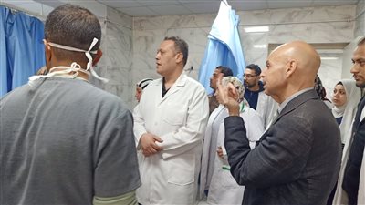 وكيل وزارة الصحة بالشرقية يتفقد الخدمات الطبية بمستشفى القنايات