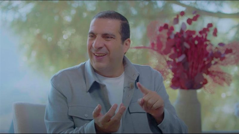 الدكتور عمرو خالد،