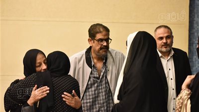 بدء عزاء الفنانة شيرين الطحان بمسجد المشير (صور) 