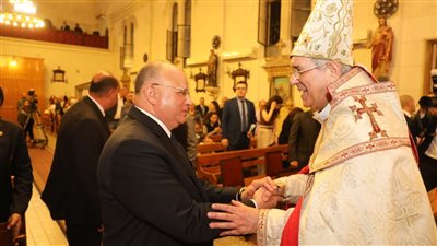 محافظ القاهرة يشهد احتفال بطريركية الأرمن الكاثوليك 