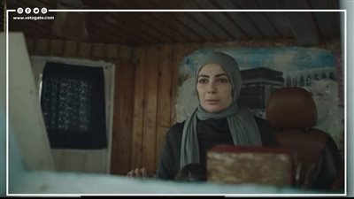 بتزوير بطاقة شخصية.. منى زكي تبدأ رحلة الكفاح في الحلقة 2 من تحت الوصاية (فيديوجراف)