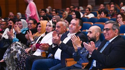 أوبرا جامعة مصر للعلوم والتكنولوجيا تنظم حفلًا رائعا لفرقة 